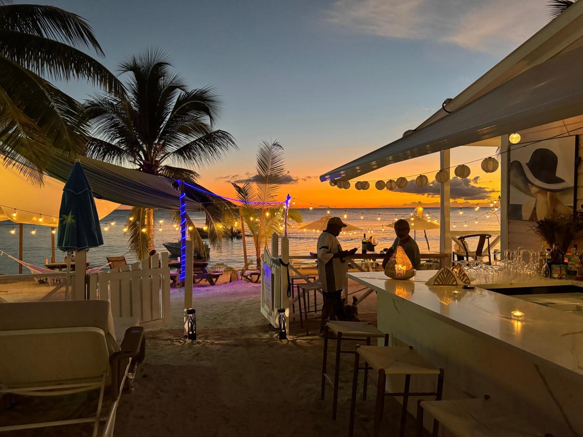 Casa Rosada Beach Front Mano Juan Exterior foto